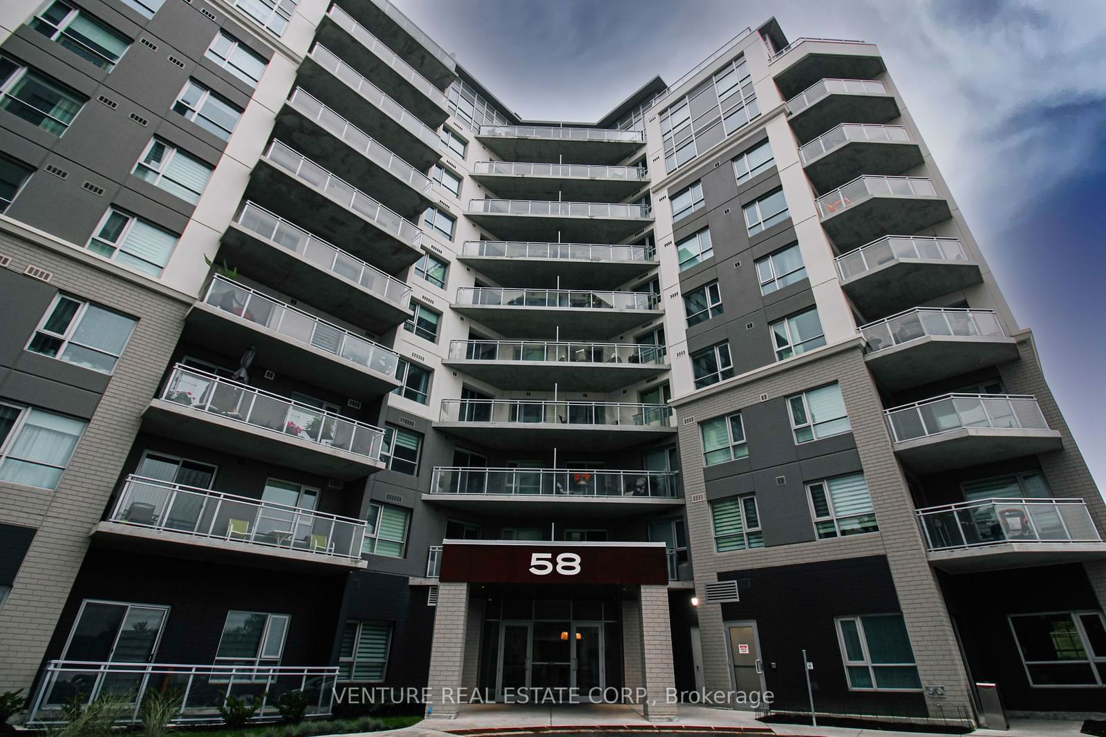 58 Lakeside Terr, unit 308 for sale