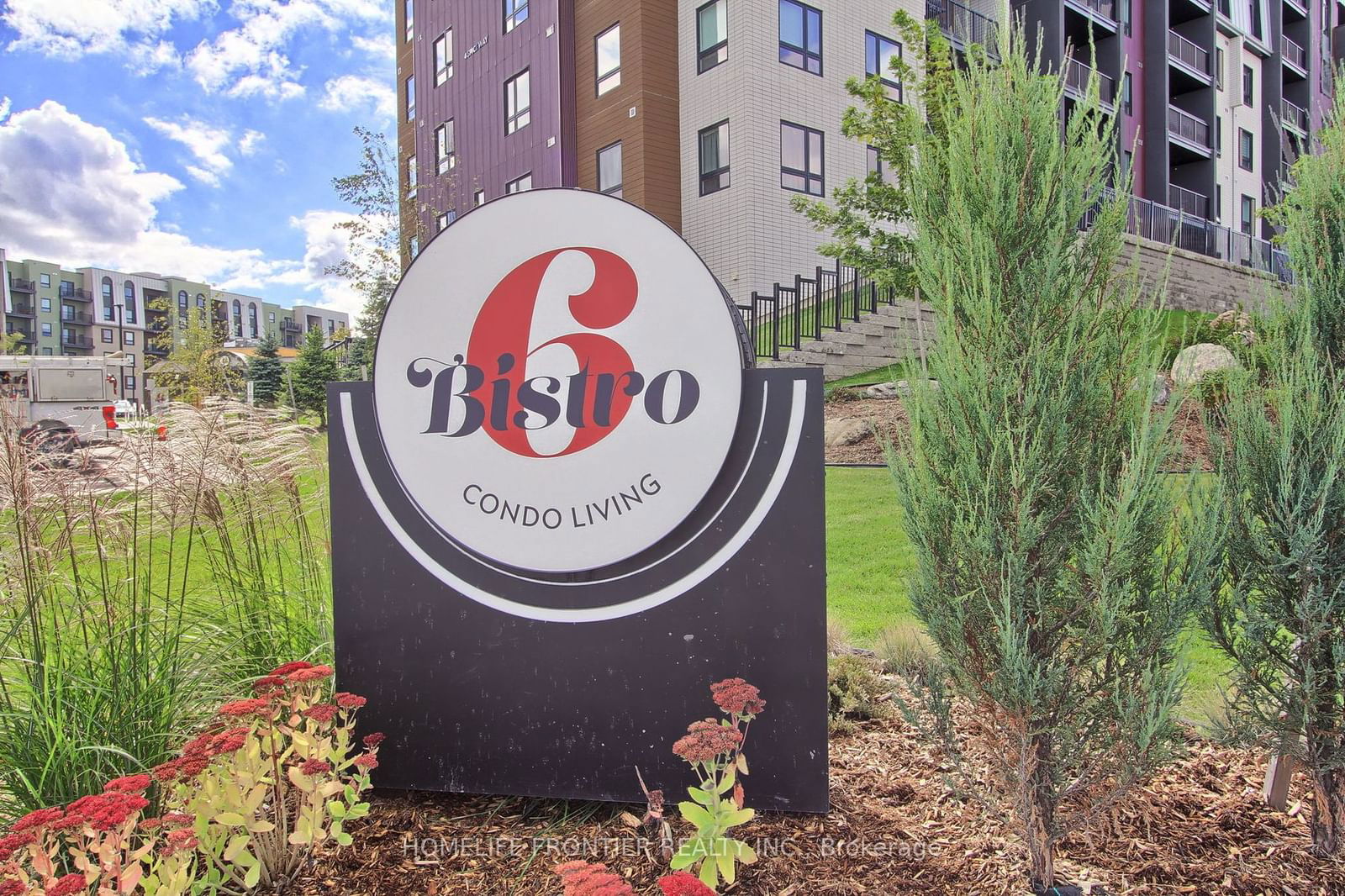 Bistro 6 Condos Sumac, Barrie, Toronto