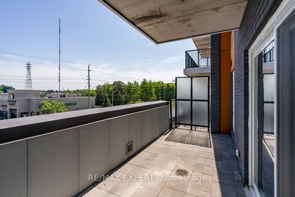 430 Essa Condos, Barrie, Toronto