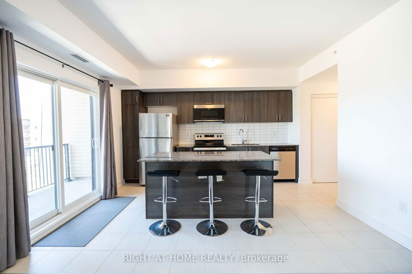 5 Chef Lane, unit 513 for rent