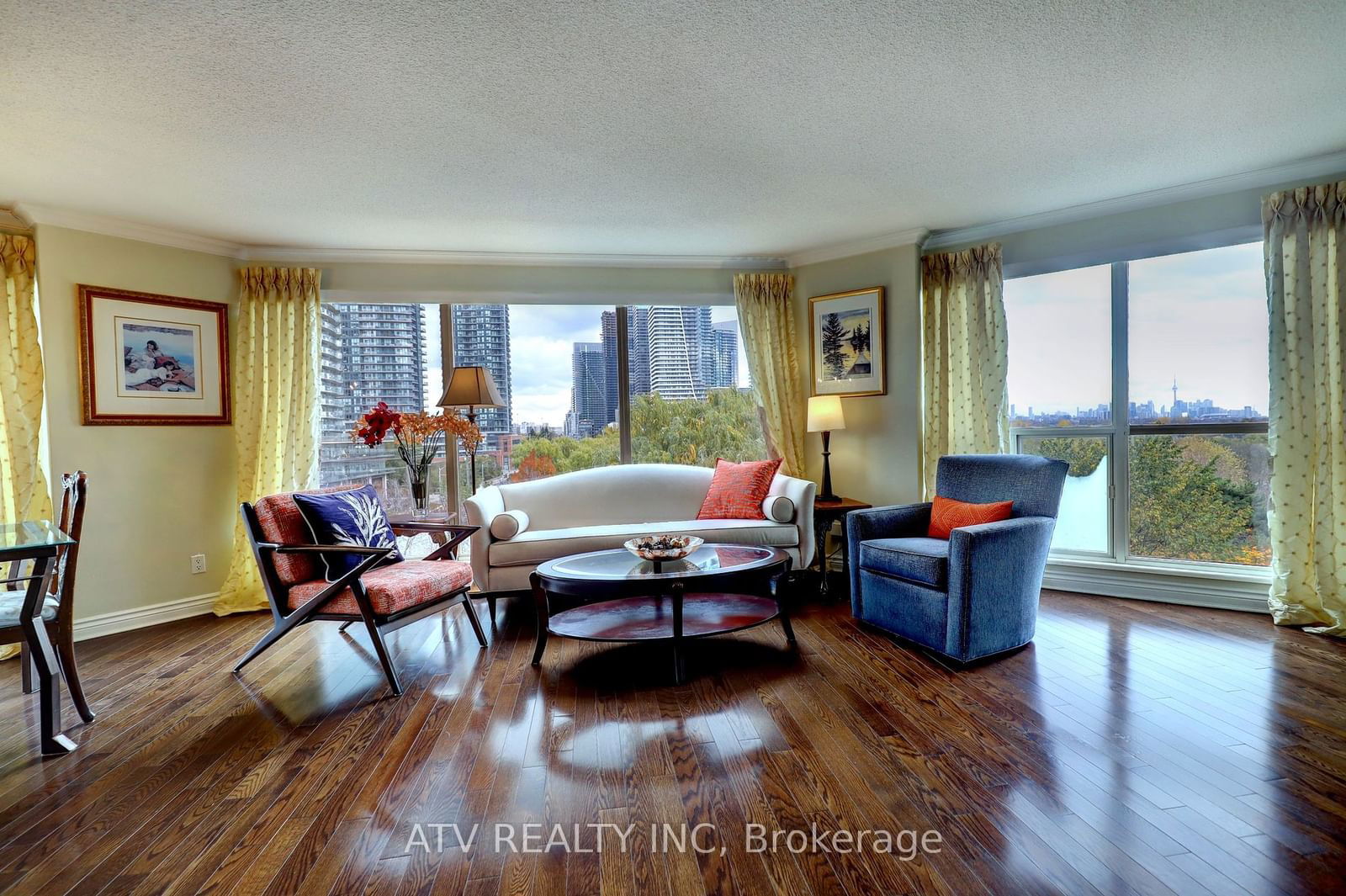 2261 Lake Shore Blvd W, unit 606 for rent