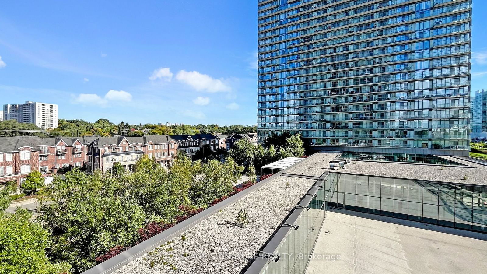 105 The Queens Way, unit 416 for sale