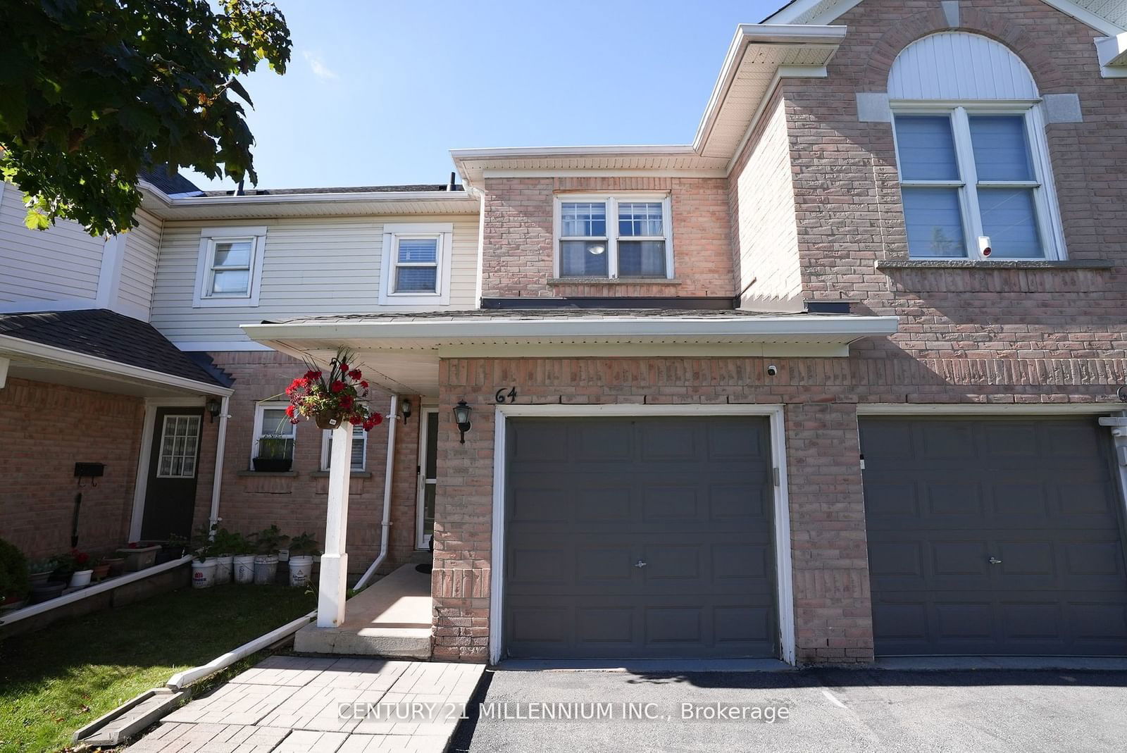 2 Brisbane Court Townhouses, Brampton, Toronto