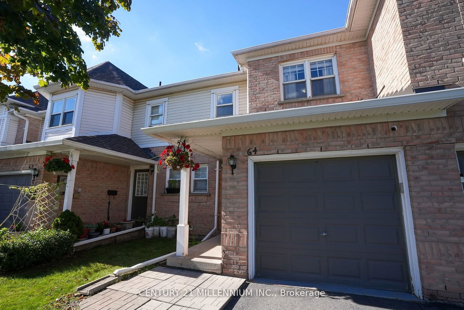 2 Brisbane Court Townhouses, Brampton, Toronto