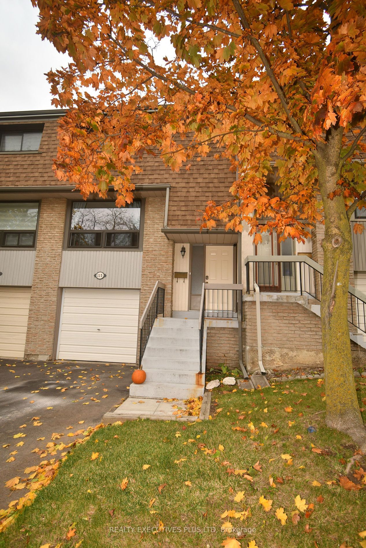 Ashton Crescent Townhomes, Brampton, Toronto