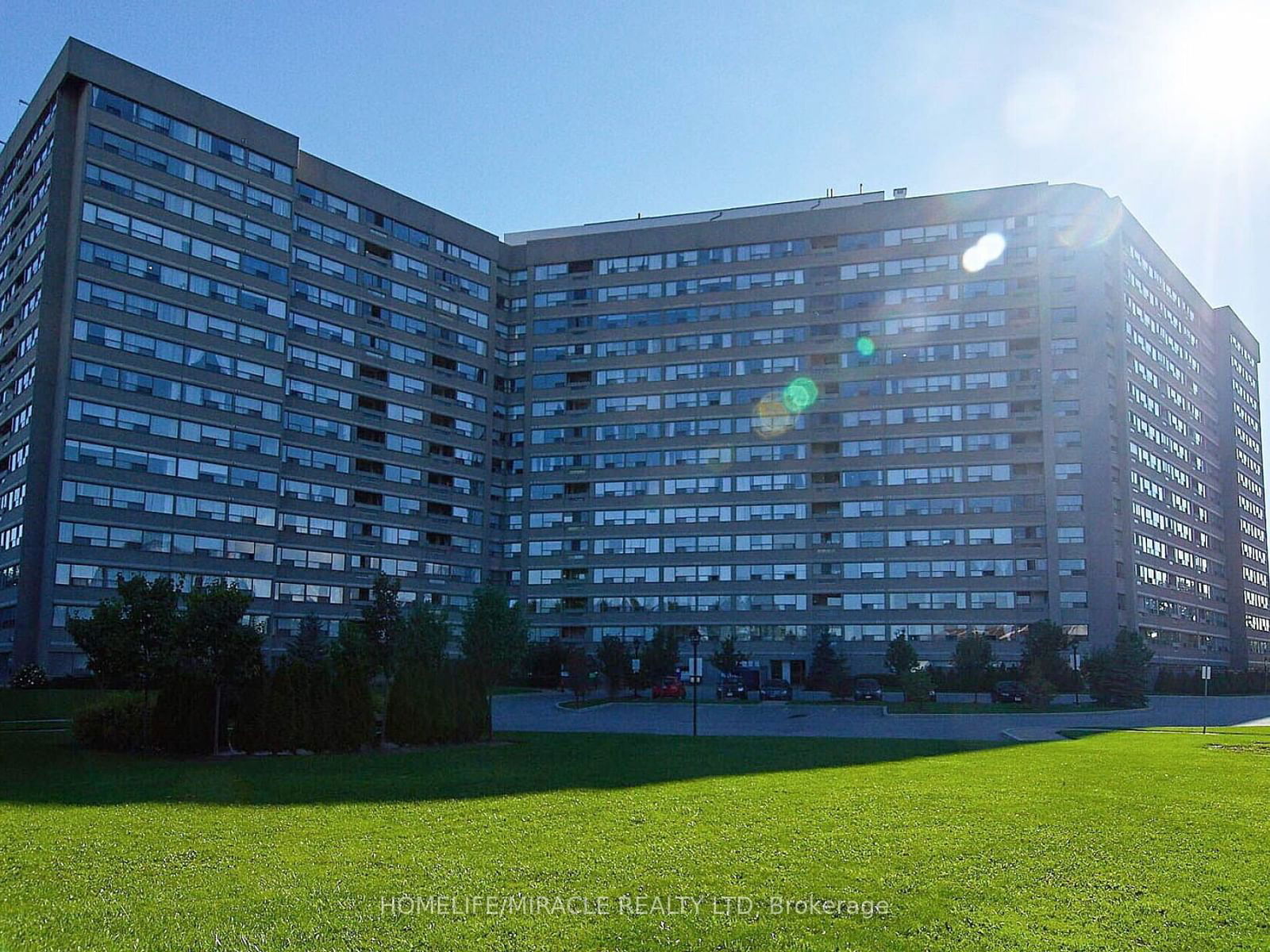 Sunset West Condos, Etobicoke, Toronto