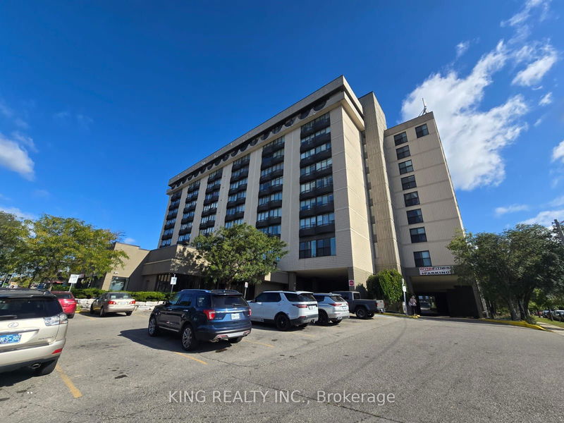 2737 Keele St, unit 829 for rent