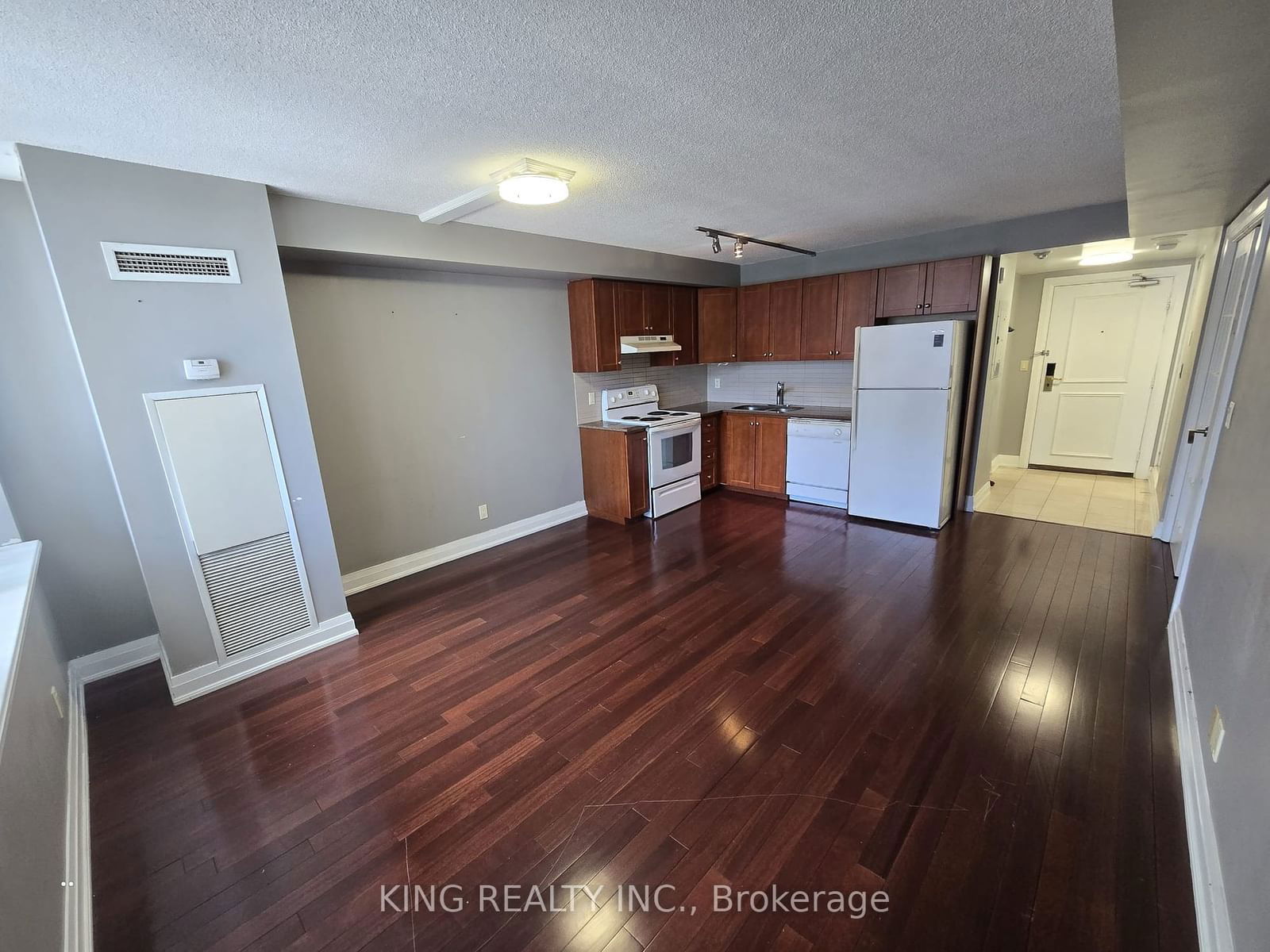 2737 Keele St, unit 829 for rent