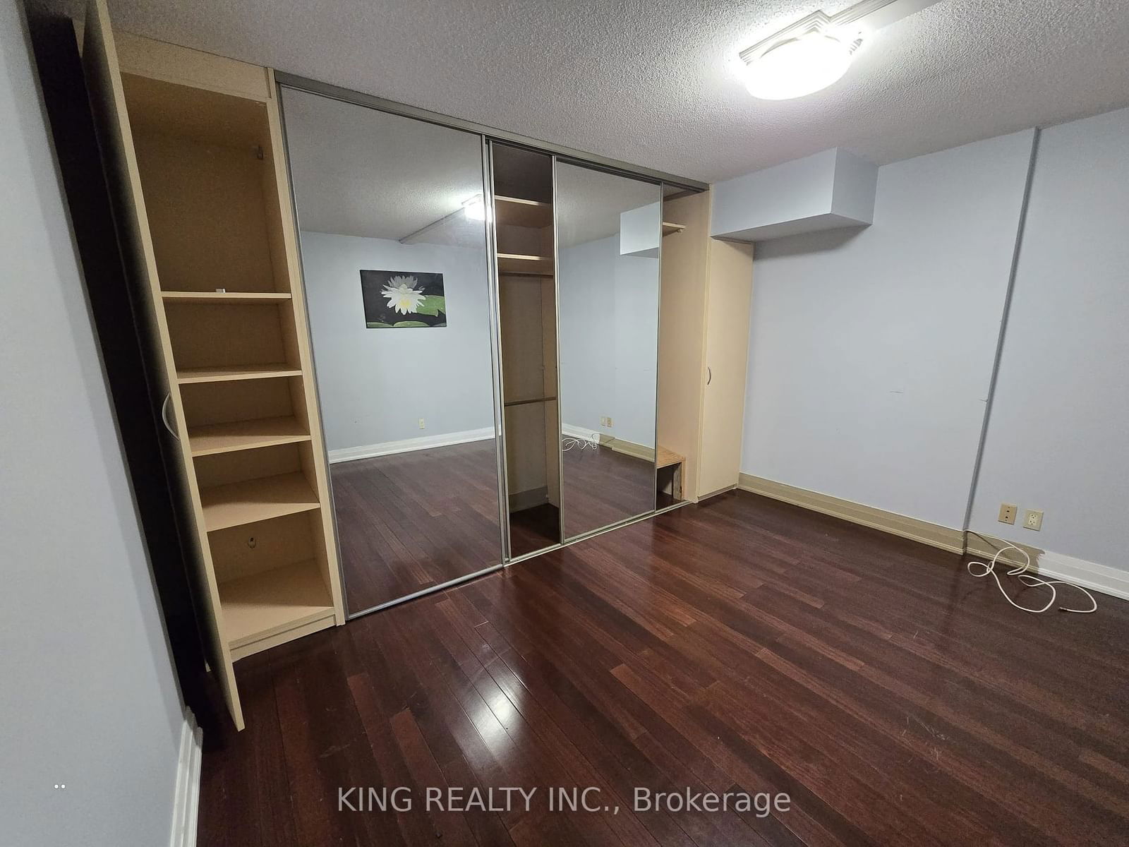 2737 Keele St, unit 829 for rent