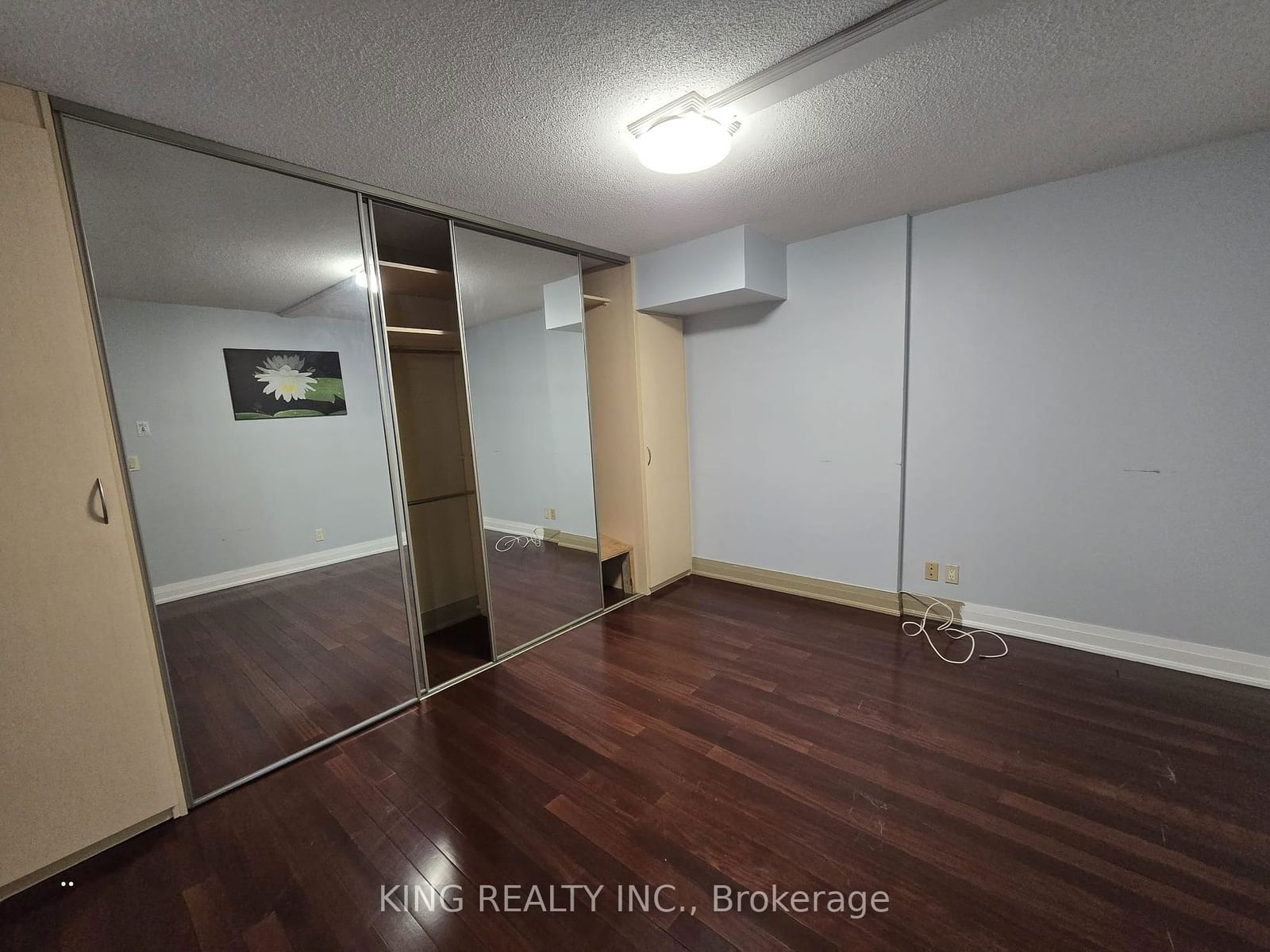 2737 Keele St, unit 829 for rent