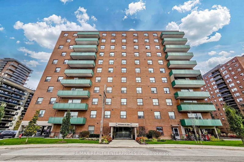 49 Queen St E, unit 101 for sale