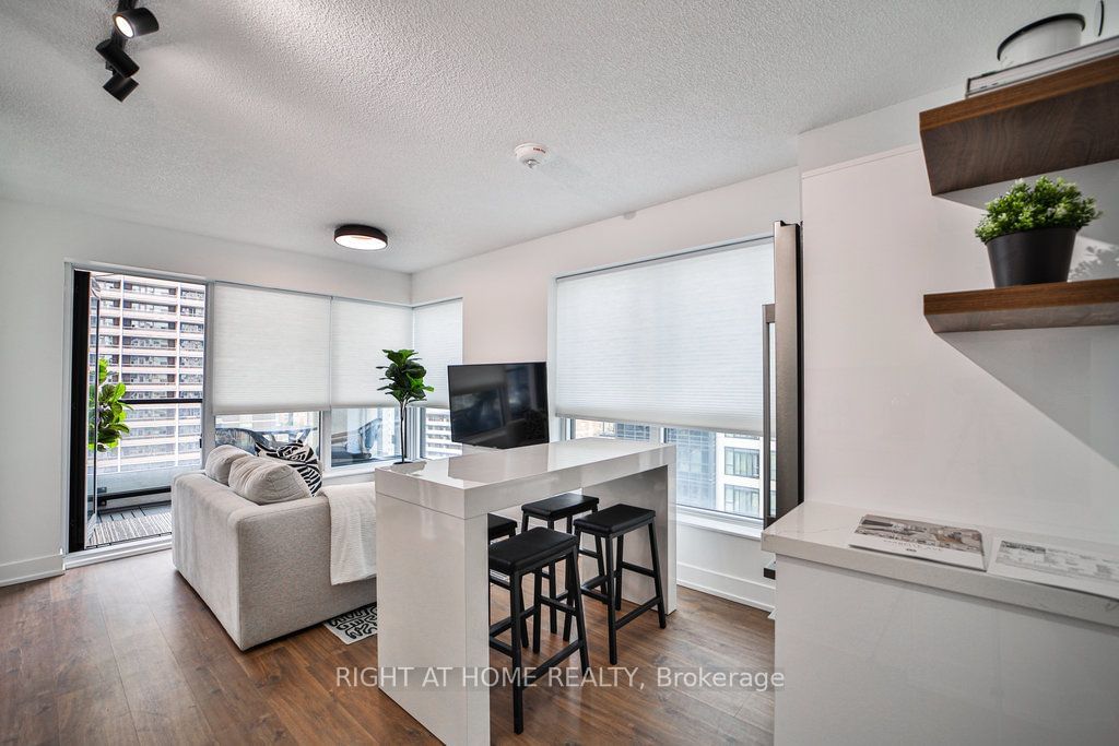 7 Mabelle Ave, unit 1404 for sale