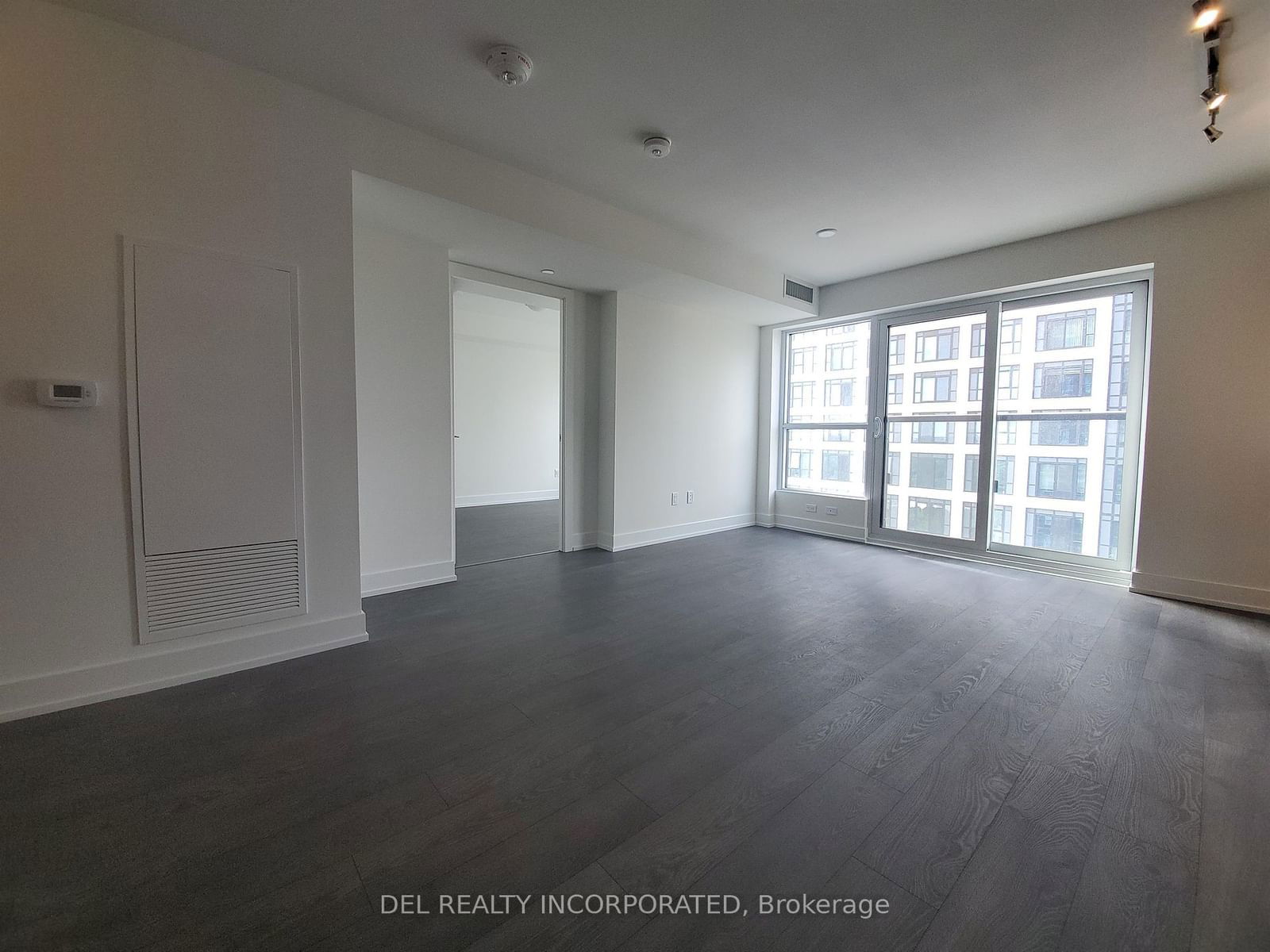 5 Mabelle Ave, unit 2330 for rent