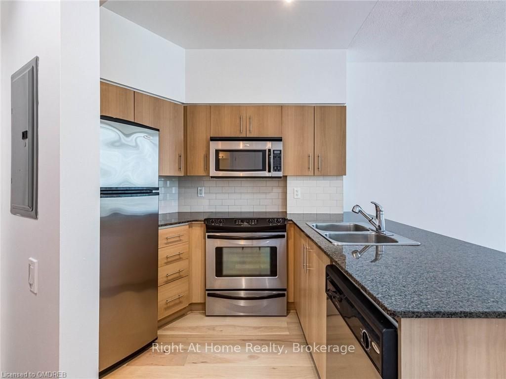 15 WINDERMERE Ave, unit 1212 for sale