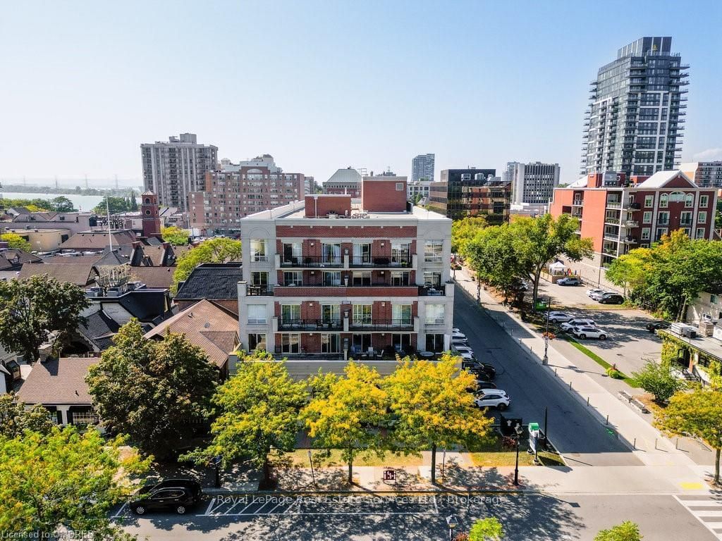 The Residences of Village Square, Burlington, Toronto