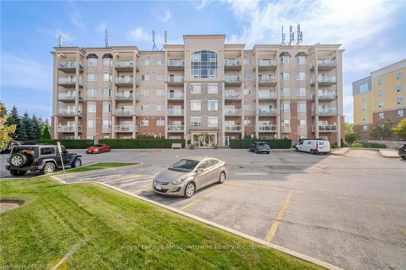 1379 COSTIGAN Rd, unit 607 for sale