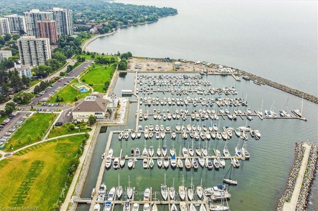 The Harbour Club Townhomes, Oakville, Toronto