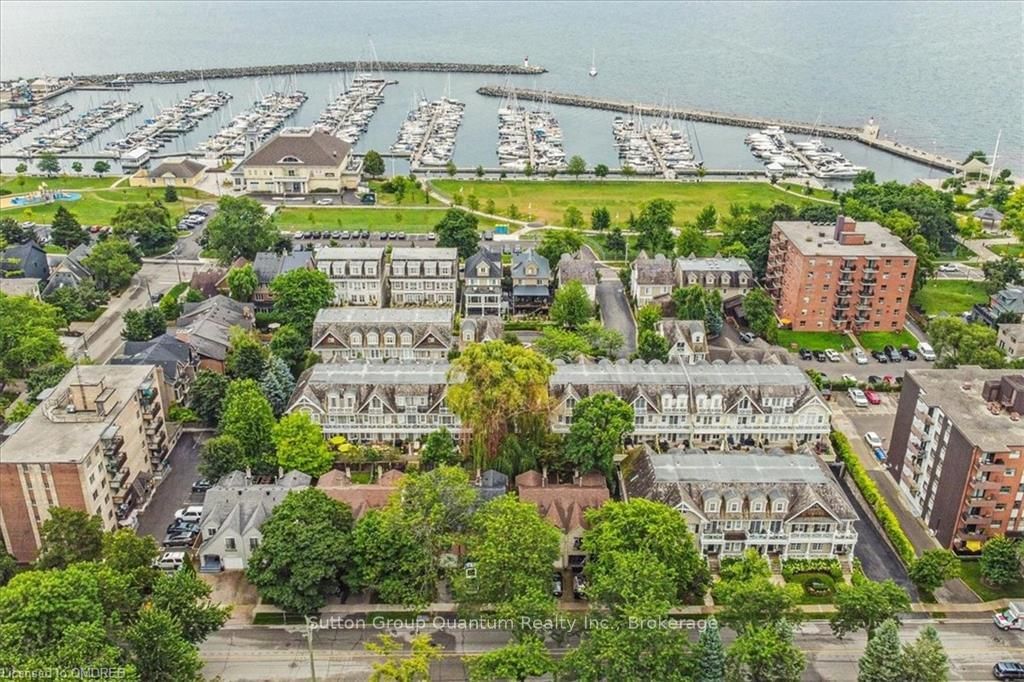 The Harbour Club Townhomes, Oakville, Toronto