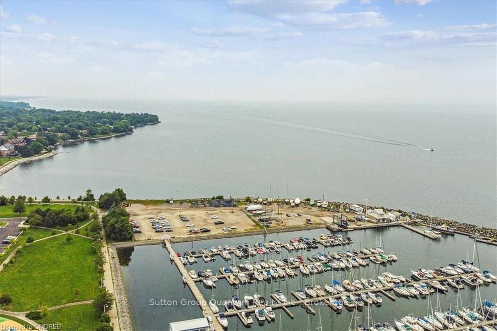 The Harbour Club Townhomes, Oakville, Toronto