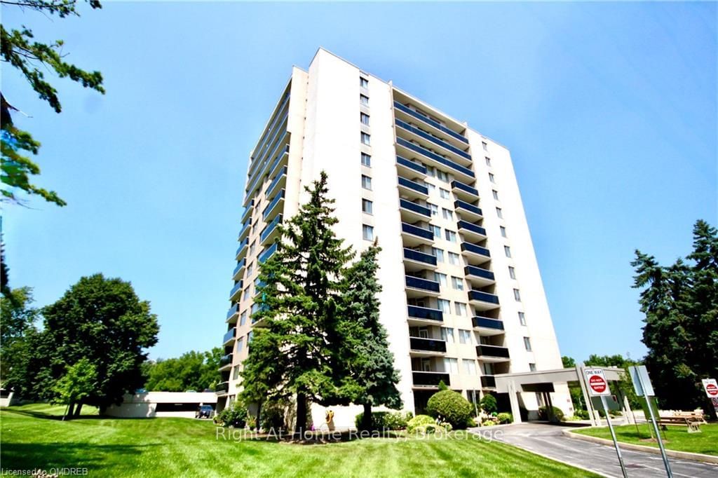 81 MILLSIDE Dr, unit 901 for sale