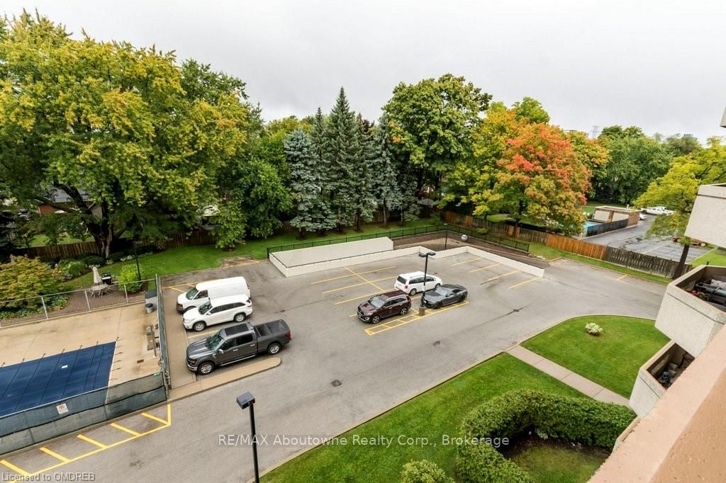 The Lakewinds Condos, Burlington, Toronto