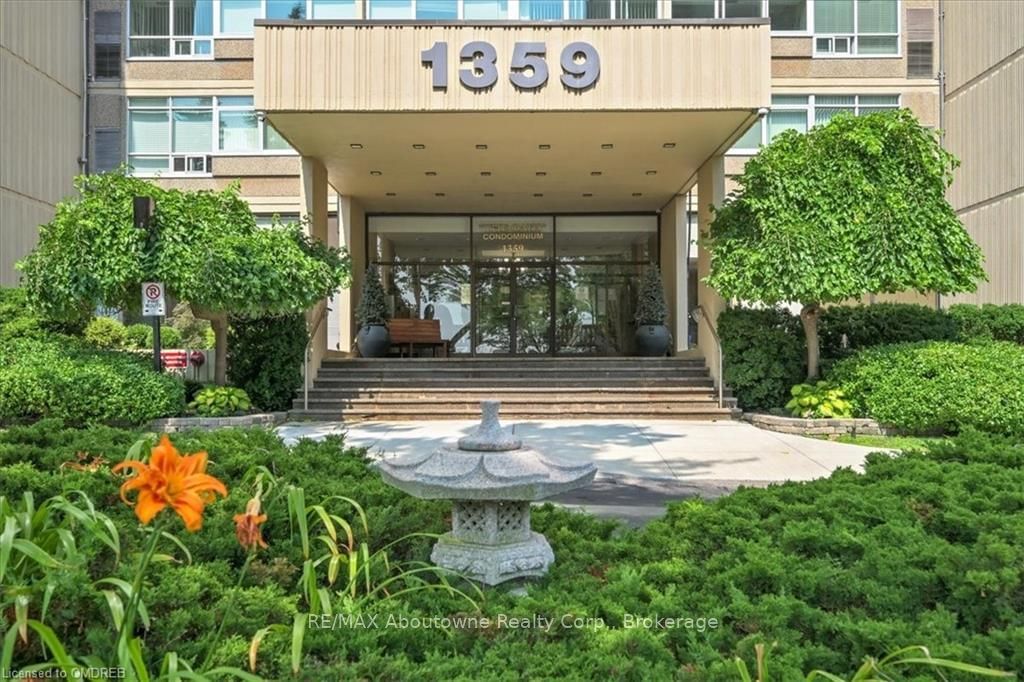 1359 WHITE OAKS Blvd, unit 1006 for sale