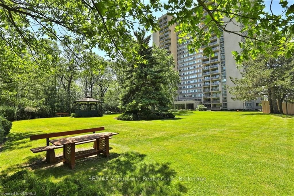 1359 WHITE OAKS Blvd, unit 1006 for sale