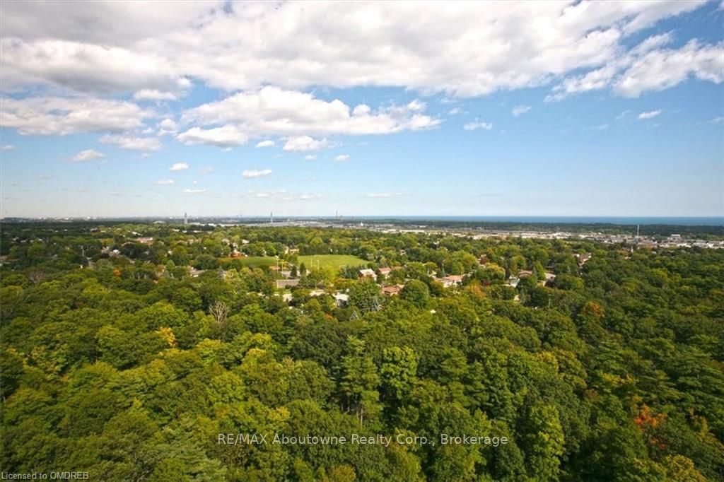 The Oaks Condos, Oakville, Toronto