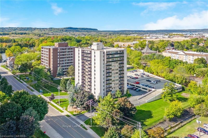 81 MILLSIDE Dr, unit 1202 for sale