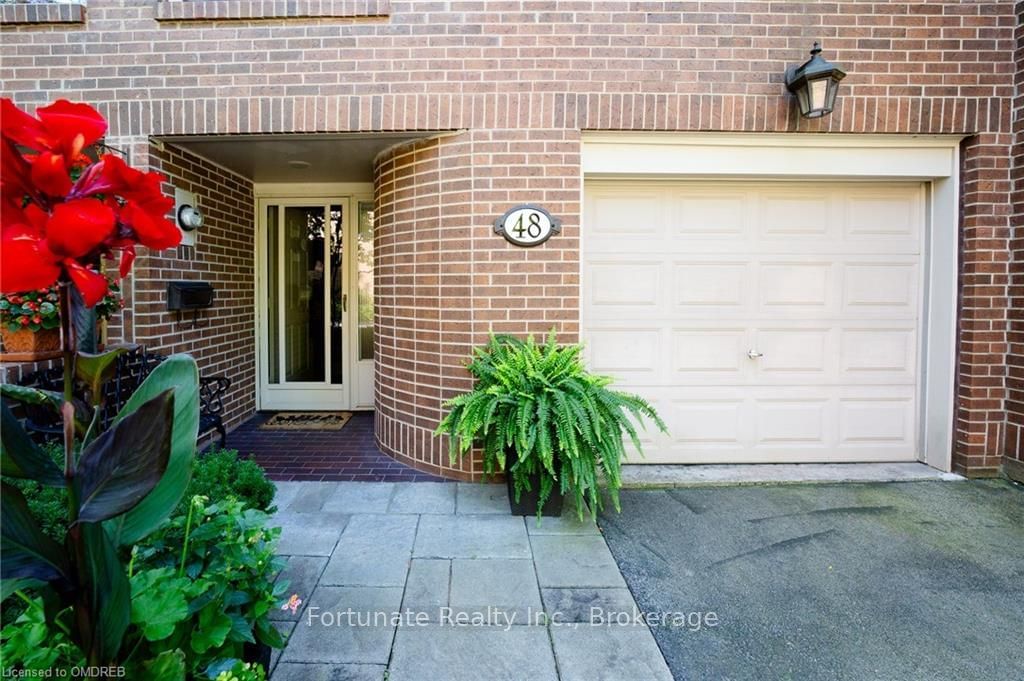 1250 MARLBOROUGH Crt, unit 48 for sale