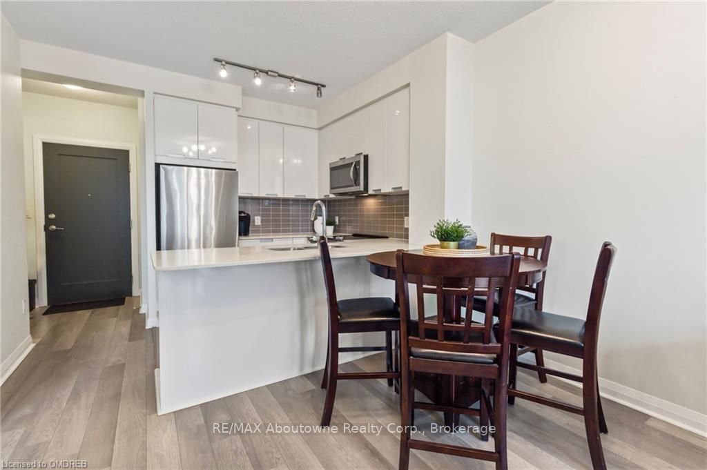 5033 FOUR SPRINGS Ave, unit 1811 for sale