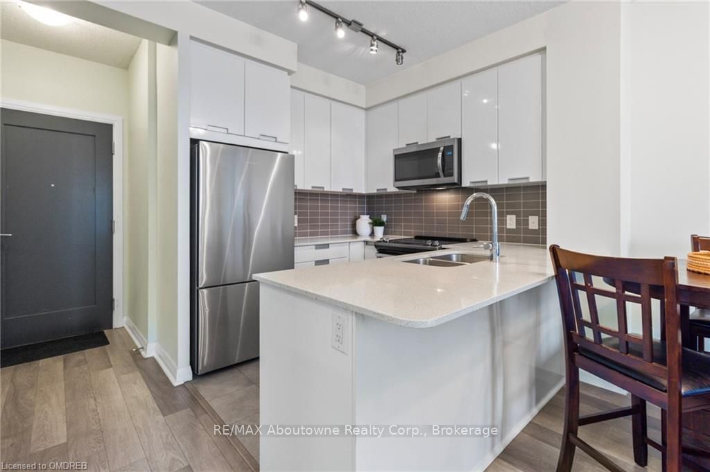 5033 FOUR SPRINGS Ave, unit 1811 for sale