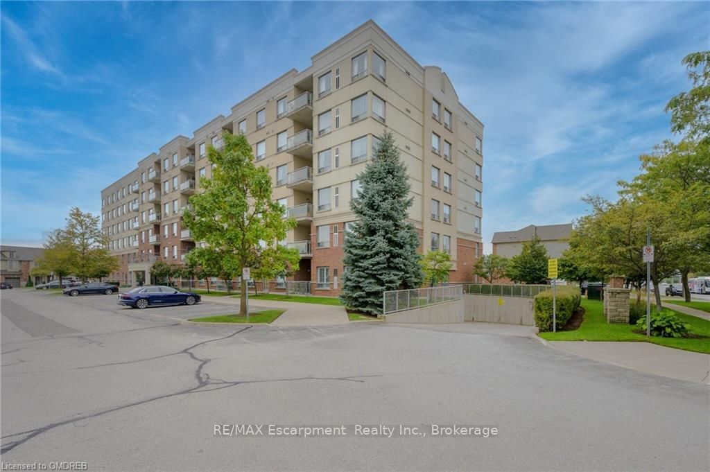 5070 FAIRVIEW St, unit 209 for sale