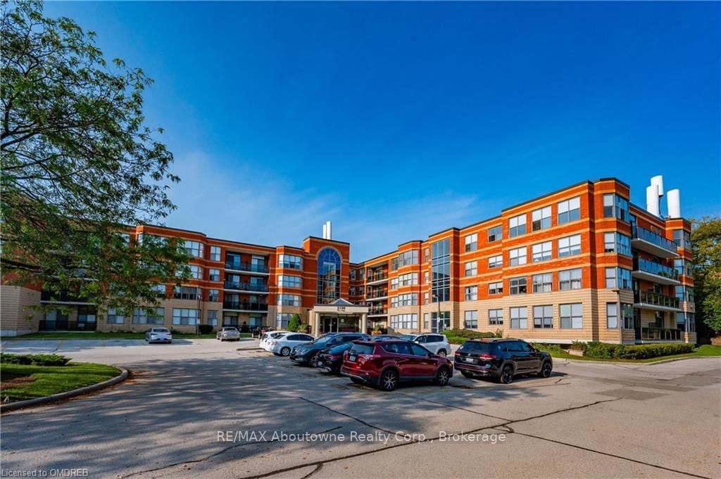 2199 SIXTH Line, unit 310 for sale