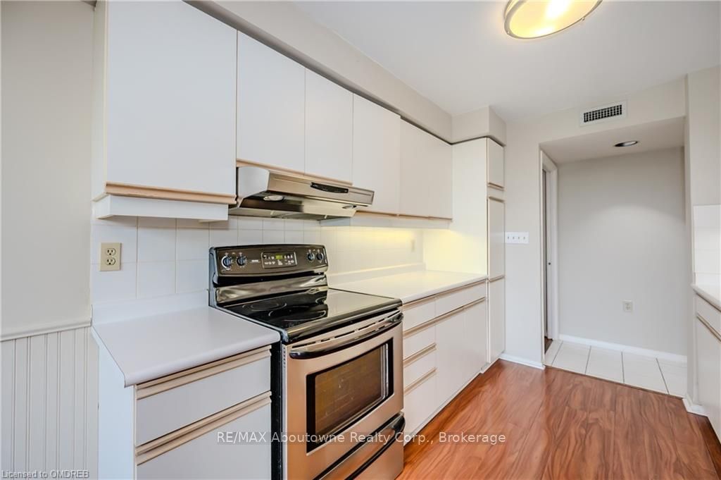 2199 SIXTH Line, unit 310 for sale