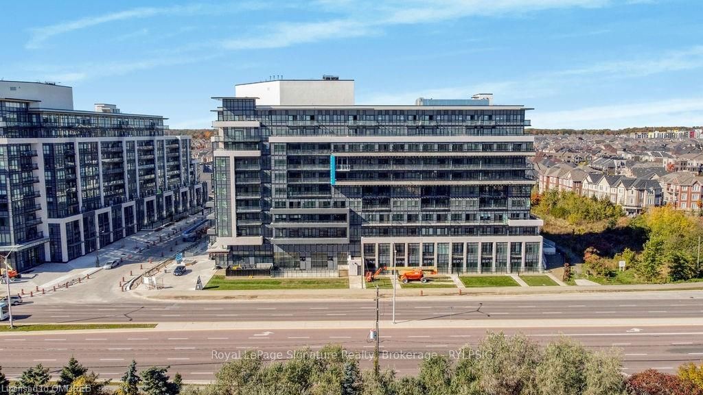 395 DUNDAS St W, unit 211 for rent