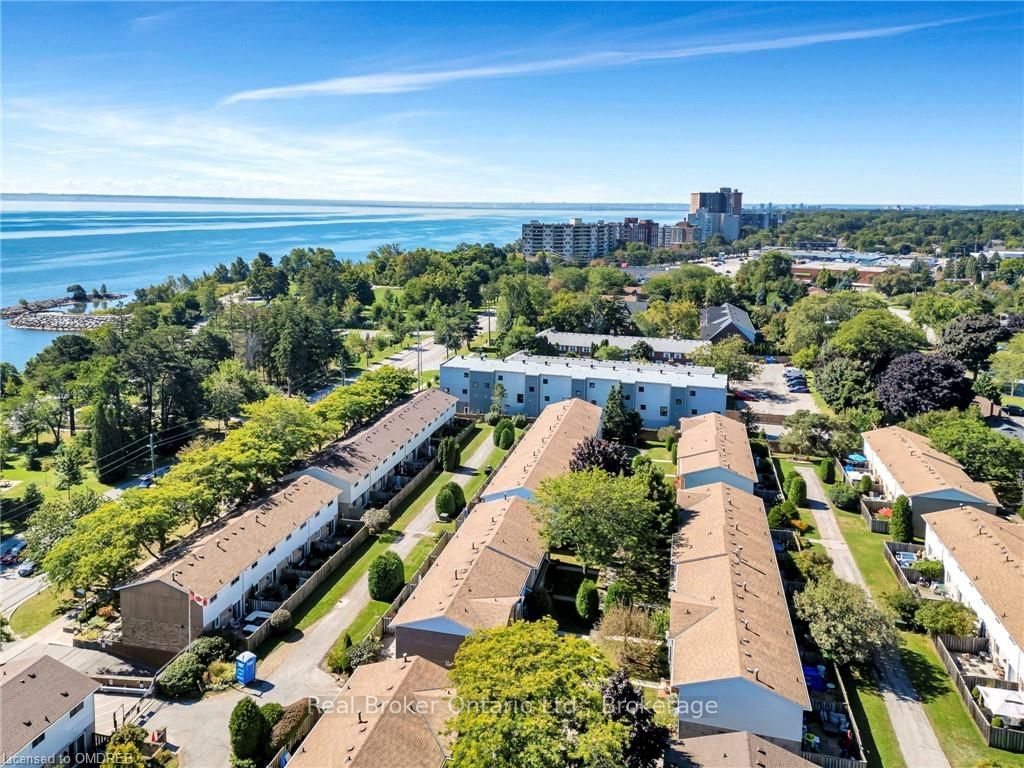 5475 LAKESHORE Rd, unit 24 for sale