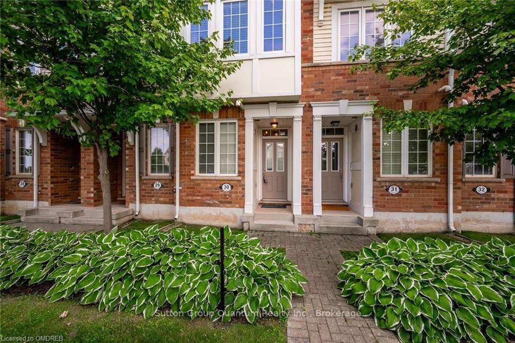 2614 Dashwood Dr Townhouses, Oakville, Toronto