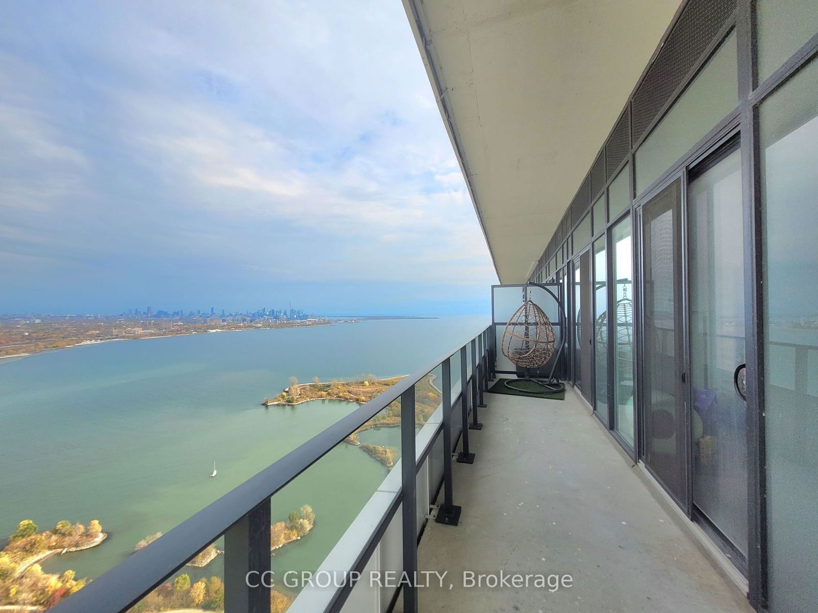 20 Shore Breeze Dr, unit LPH03B for rent