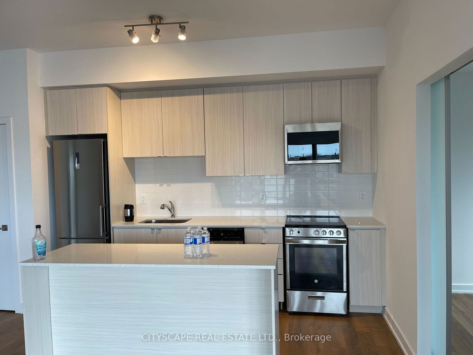 2433 Dufferin St W, unit 507 for sale