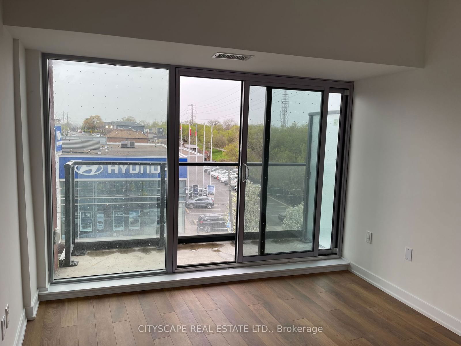 2433 Dufferin St, unit 507 for rent