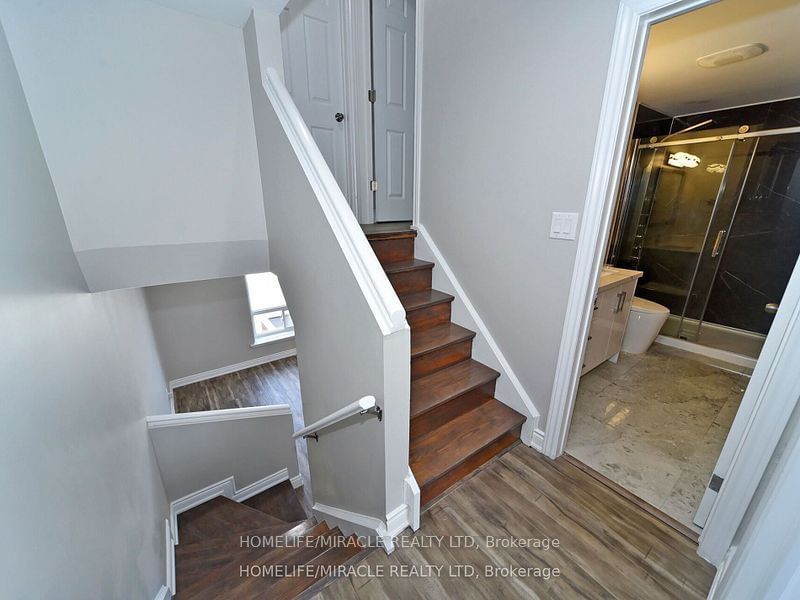 3 Kendleton Drive Townhouses, Etobicoke, Toronto