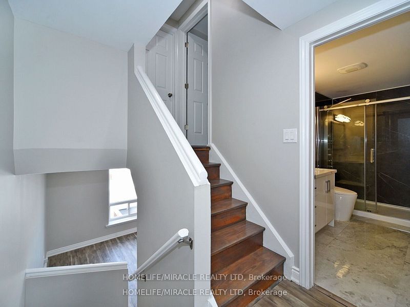 3 Kendleton Drive Townhouses, Etobicoke, Toronto