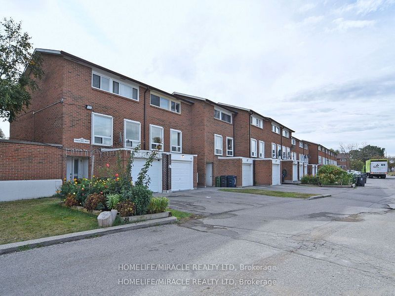 6429 Finch Ave W, unit 82 for sale