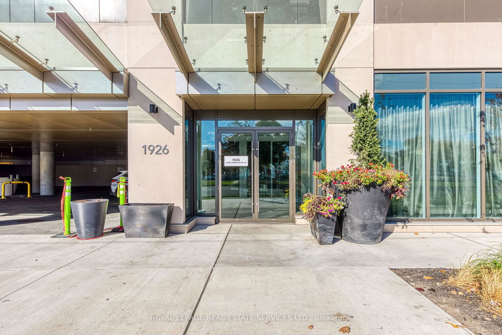 1926 Lake Shore Blvd W, unit 1805 for sale