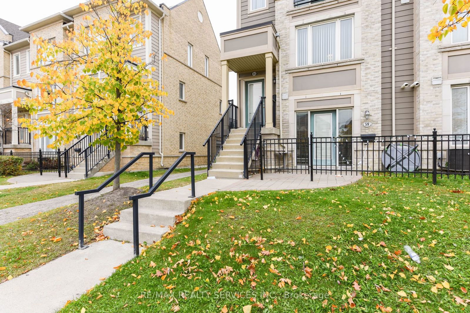 60 Fairwood Circle Townhomes, Brampton, Toronto