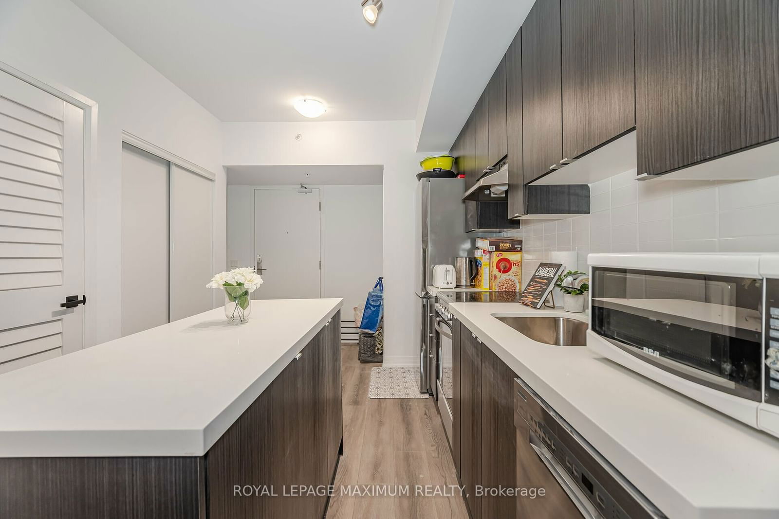 408 Browns Line E, unit 308 for sale