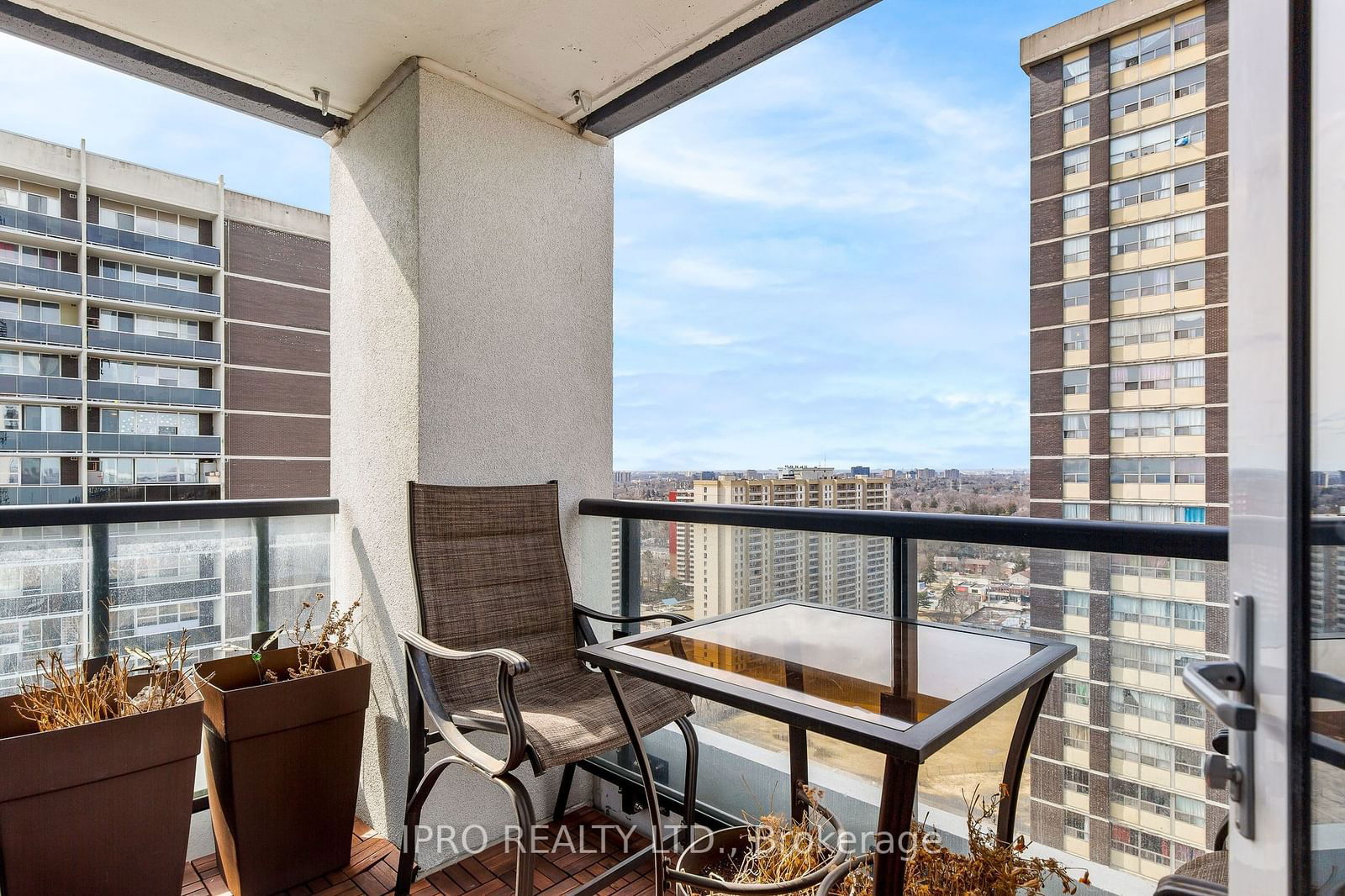 9 Mabelle Ave, unit # 2416 for rent