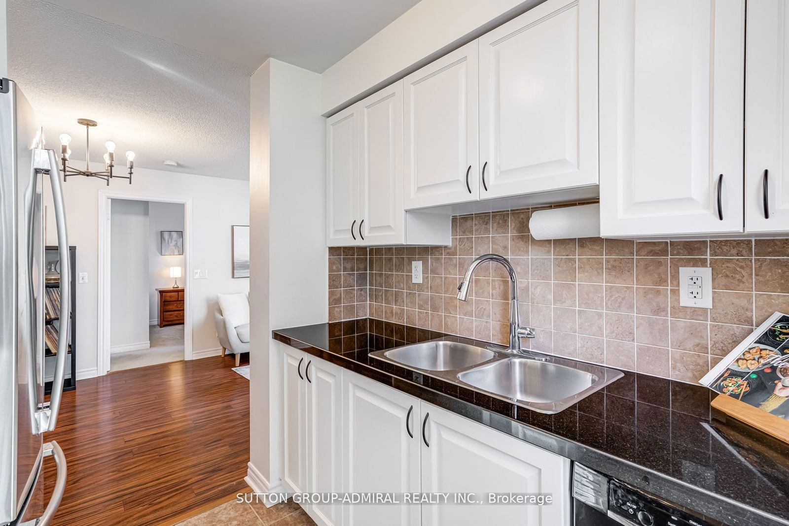 5 Michael Power Pl, unit 407 for sale