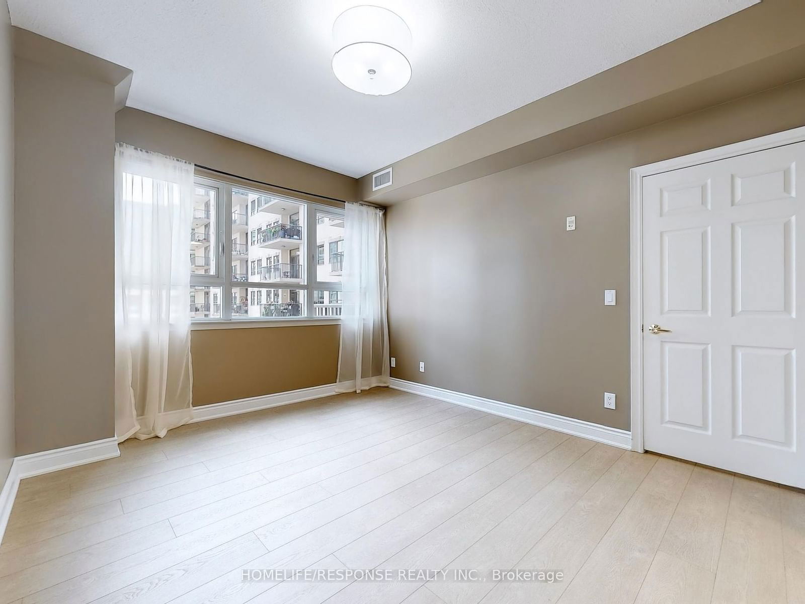 399 ELIZABETH St, unit 308 for rent